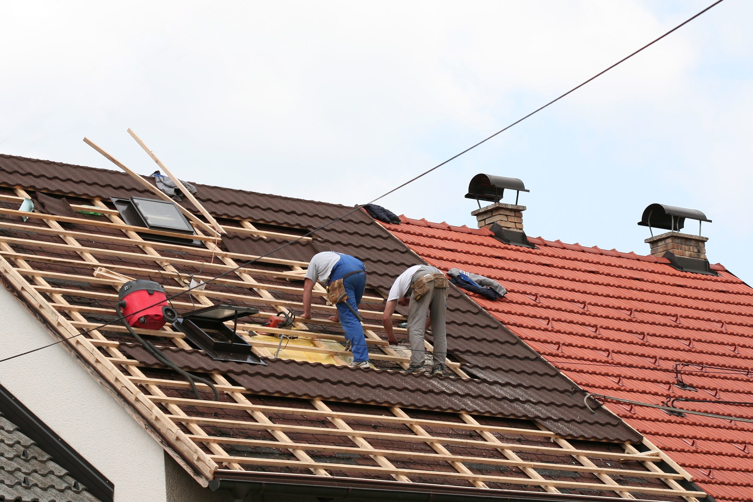 Should I Stay Home During Roof Replacement: Factors to Consider