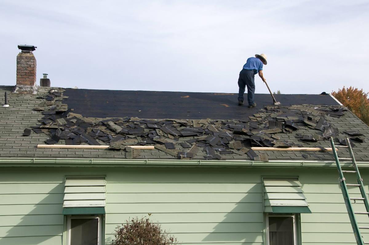 Can a Homeowner Replace Their Own Roof?