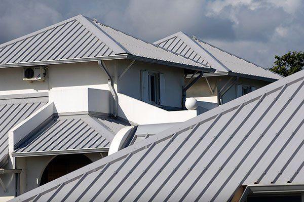 How Much Wind Can A Metal Roof Withstand