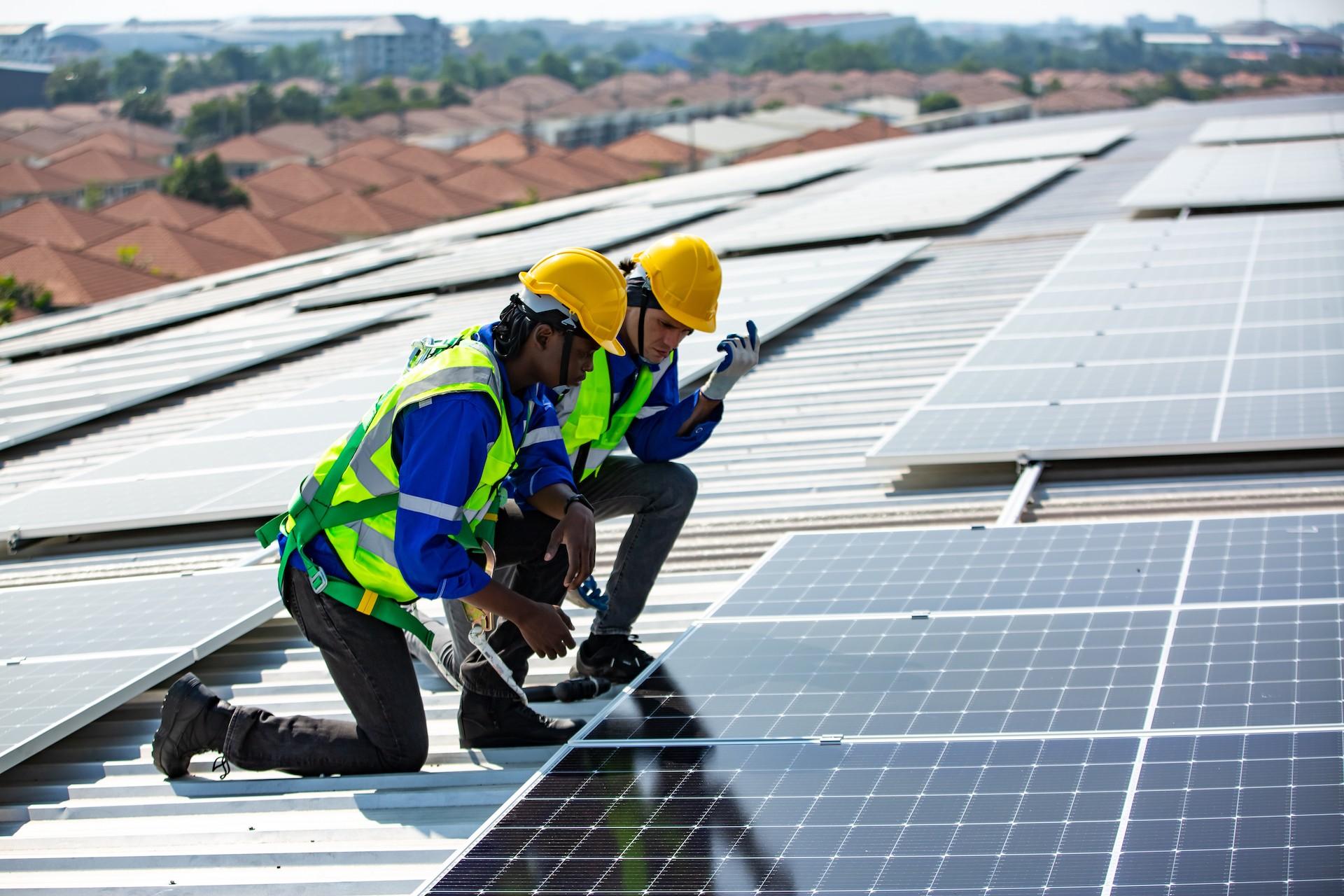 Should I Replace My Roof Before Going Solar? A Smart Homeowner’s Guide