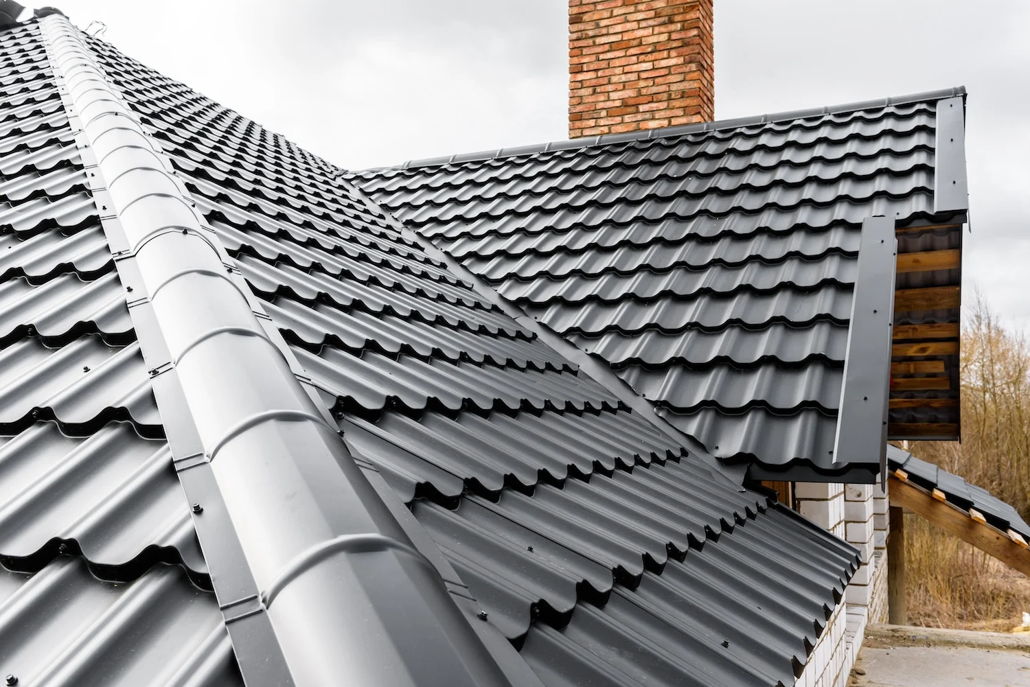 Metal Tile Roof Life Expectancy: Durability Beyond Expectations