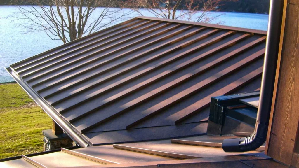 Metal Roof Covering With Its Ribs Down