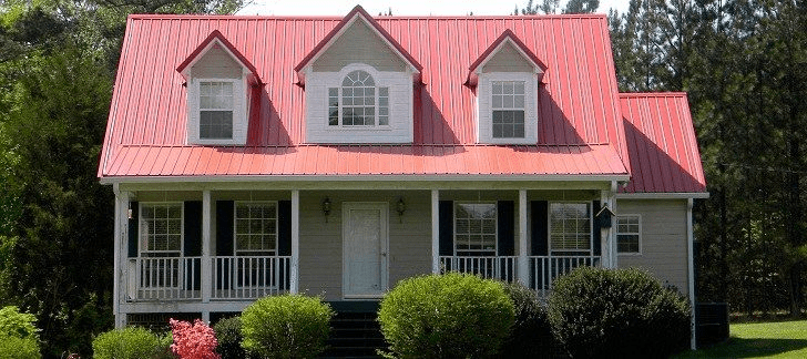 Red Metal Roof House Color Combinations: Enhance Your Home’s Curb Appeal