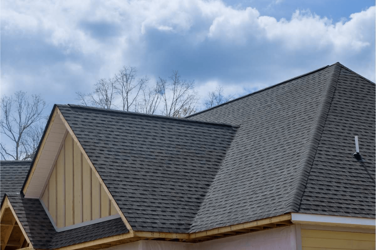 How Long Asphalt Shingle Roof Last? Understanding Lifespan and Factors Affecting Durability