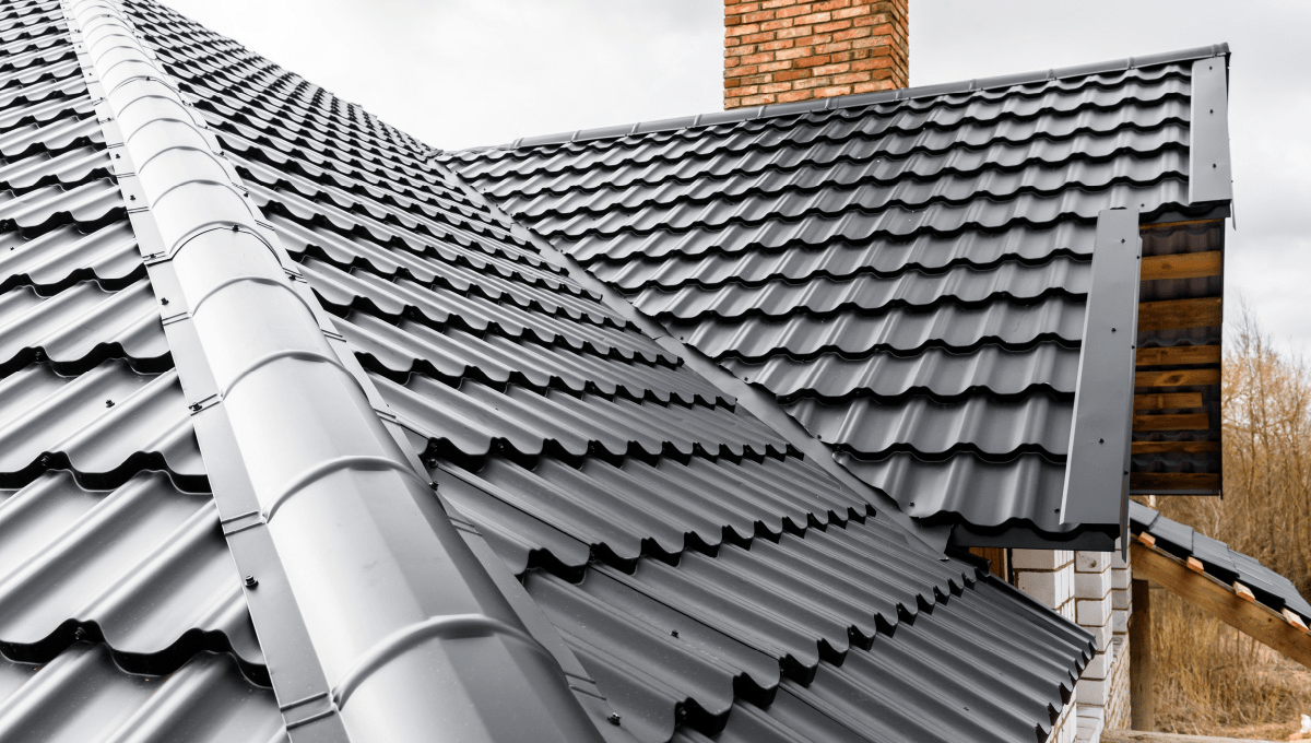 Average Life Of Metal Roof: What Homeowners Need to Know for Long-Term Durability