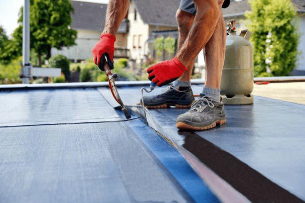 Choosing the Right Austin Flat Roof Repair Contractor for Your Roofing Needs