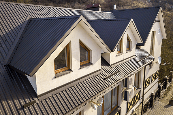 How Long Does a Metal Roof Last on a House? The Ultimate Guide to Lifespan and Maintenance