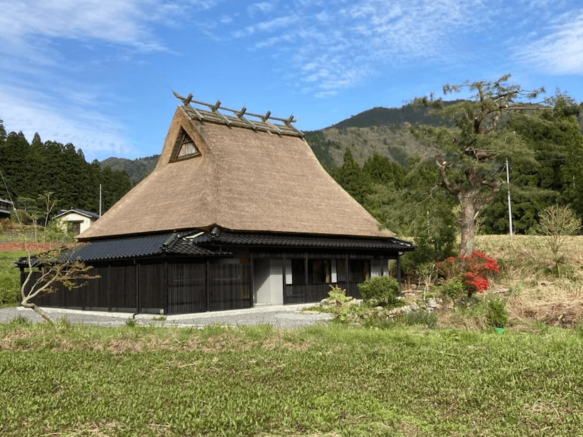 Japanese Wooden House With Earthen Floors And High Thatched Roofs: History & Design