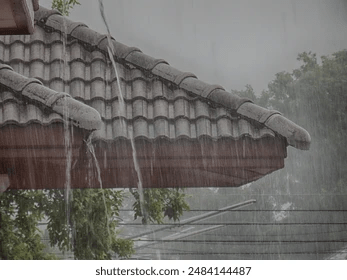Rain Coming Down On The Roof Of My Trailer House: Causes & Solutions
