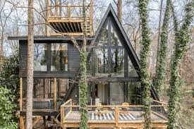 What Is The Roof Pitch Of A Standard A-Frame House?